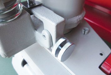 BM重載型手動液壓搬運車下降速度調節